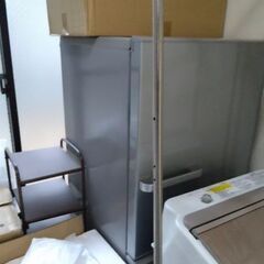 2019年　極上美品　272L　大容量で使いやすい設計　霜取りファン搭載　3ドア　冷蔵庫の画像