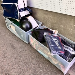 ハウマッチ　フリマ　商品紹介　靴　服　ぬいぐるみ　　　　　ぬいぐるみ　自転車のタイヤなどの画像