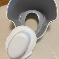 ベビービョルン おまる スマートポッティの画像