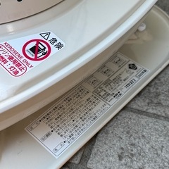 美品　コロナストーブ　石油ストーブ　2022年製　説明書付き　灯油ケース付きの画像