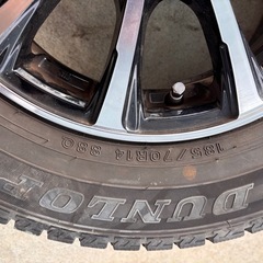 185 70 14アルミホイールとスタッドレスタイヤ4本の画像