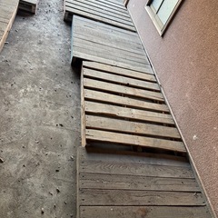 木製パレット 10個ほど   木材 廃材の画像