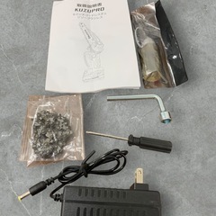 KUZUPRO 6インチコードレスチェーンソーブラシレス 充電式 36V バッテリー2つ付き 通電動作確認済み 中古品販売 12Bの画像