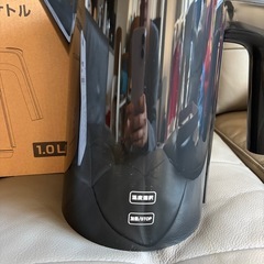 【新品未使用】　1リットル　電気ケトル　　の画像