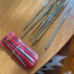 【決まりました】かぎ棒・レース針の8本セット＋3本ケース付きの画像