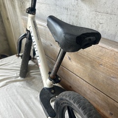 ストライダー ホワイト の画像