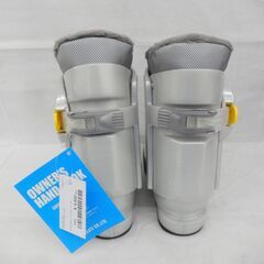 札幌市 清田区 未使用品 10K KIDS GROWHILL ジュニアスキーブーツ 18.0㎝ シルバー×グレー系の画像