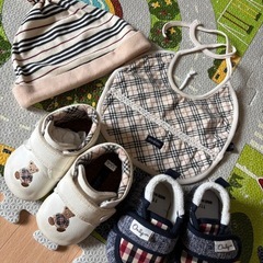 バーバリー　他　ベビーセットの画像