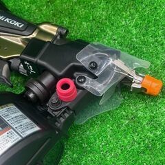 ◆ハイコーキ(HIKOKI NV50HR2(S) 高圧エア釘打ち機【船橋馬込店】【店頭取引限定】【中古】管理番号：ITU2GQOWUCGMの画像