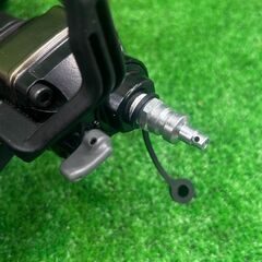 ◆ハイコーキ(HIKOKI NV50HR2(S) 高圧エア釘打ち機【船橋馬込店】【店頭取引限定】【中古】管理番号：ITU2GQOWUCGMの画像