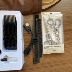 ⭐️超お得⭐️ セルフカット✂️6点セット バリカン ハサミ コーム 櫛 マント バンドの画像