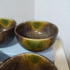 未使用　織部焼　美濃焼　どんぶり　飯椀　緑釉に貫入　４客の画像