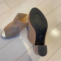 【今月中限定200円引き】Lサイズ チャンキーヒール スエード調の画像