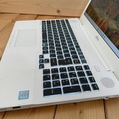 ■FUJITSU/Windows11/i7-6700HQ 2.6GHz/RAM12GB/新品SSD256GBの画像