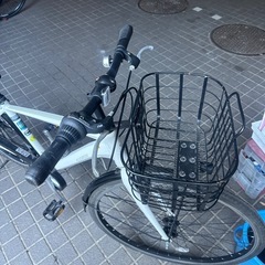 大人用自転車　27インチ　6段ギア、オートライト、鍵付き、シティサイクル　2020年購入品、イオンで4.8万円程度、美品の画像