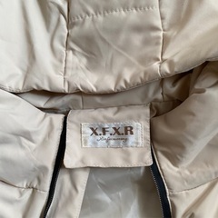 中綿ロングベストの画像