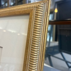 額縁つき絵画　ホテル絵画　の画像
