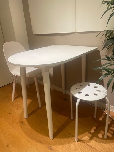 【韓国インテリア】HALF MOON TABLE