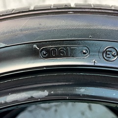 海外タイヤ バリ山 225/45R18
の画像