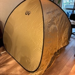 テント(ポップアップ式)の画像