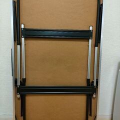 折りたたみテーブル 未使用の画像