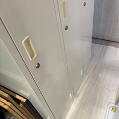 3連ロッカー　　縦型の画像