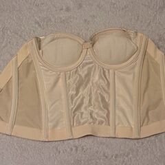 【送料込/オンライン決済/美品】アールイズウエディング ブライダルインナー Vカットビスチェ B75の画像