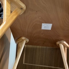 机　テーブルの画像