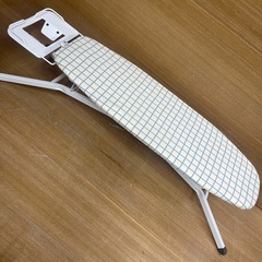 【e21アイロン台】高さ調節可能　スタンド型の画像