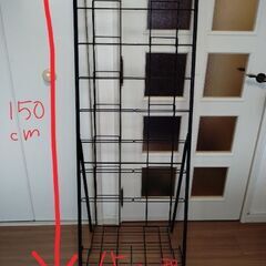 チラシ、パンフレットラックの画像