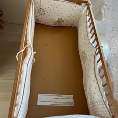 ベビーベッドの画像