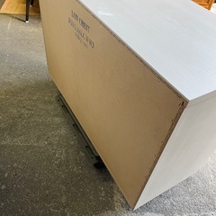 ローチェストの画像