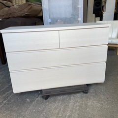 ローチェストの画像