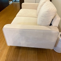 2人掛けソファー
の画像