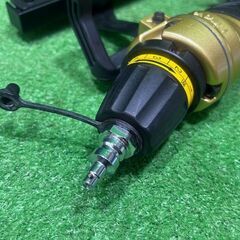 ハイコーキ(HIKOKI N5004HMF 高圧フロアタッカ【船橋馬込店】【店頭取引限定】【中古】管理番号：ITX70HRN4VY2の画像
