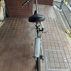 20インチ　外装6段変速　サスペンション付き折り畳み自転車　ブラックの画像