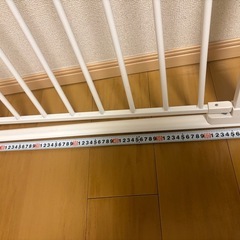 タンスのゲン　つまずきにくい　ベビーゲートの画像