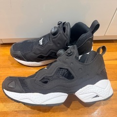 Reebokインスタポンプフューリーの画像