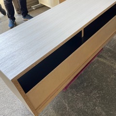 テレビボードの画像