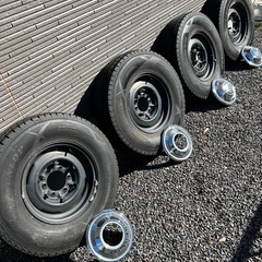 ランドクルーザー40US純正スタッドレスタイヤホイールセット　の画像