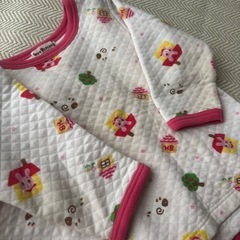 決まりました！ミキハウス　キルトパジャマ　90の画像