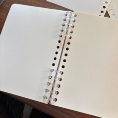 【新品】人気♡シール帳の画像