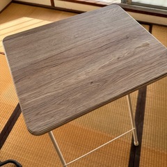 机　椅子セットの画像