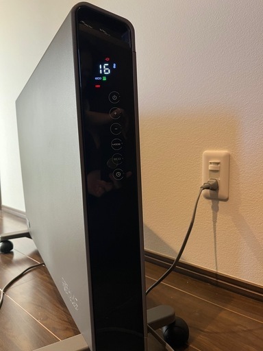 デロンギ　コンベクターヒーター　