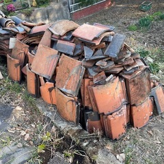 差し上げます　瀬戸瓦　瓦　和型の画像