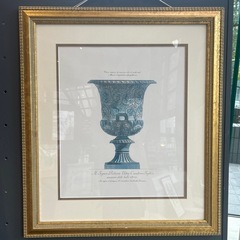 青いゴブレット　額縁付き絵画　ホテル絵画の画像