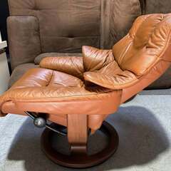 EKORNES エコーネス ストレスレス リクライニングチェア 本革 オットマン付 Used/キレイの画像