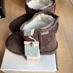 petitmainムートンブーツ（新品）の画像