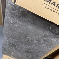 【17枚】300×600×7mm石目調床タイルの画像