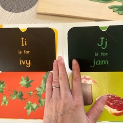 ⑨アルファベットパズル、本　難あり　の画像